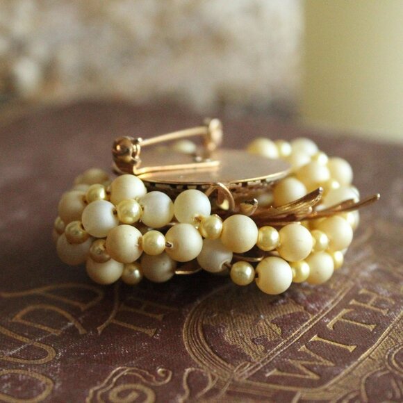 Vintage 1950s 1960s Brooch, Daisy Flower and Faux Pearl Cluster Pin Mid Century - Picture 12 of 13